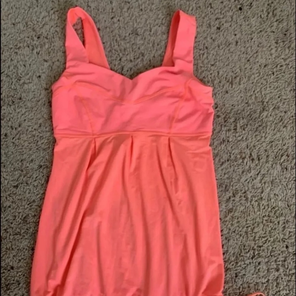 Lululemon top